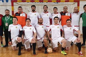 Parlamento dá os parabéns a padres campeões europeus de futsal