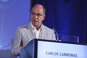 Autárquicas: Presidente da Câmara de Cascais obrigado pela CNE a remover conteúdos do Facebook