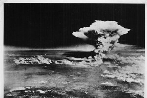 Hiroshima assinala 75.º aniversário do bombardeamento com apelos à assinatura de tratado nuclear