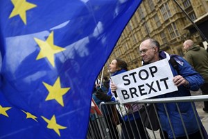 Brexit: Acordo 'ótimo' terá poucas chances no Parlamento inglês