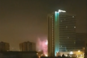 Rebentados foguetes junto ao hotel do Benfica em Vila Nova de Gaia