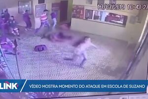 O início do massacre filmado pelas câmaras da escola 