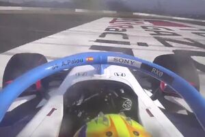 Z_wv_IBdFMX5k0xF.mp4