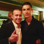 Ronaldo recebido como um herói em restaurante de Turim