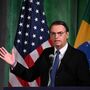 Bolsonaro diz que apoia muro de Trump na Fronteira do México