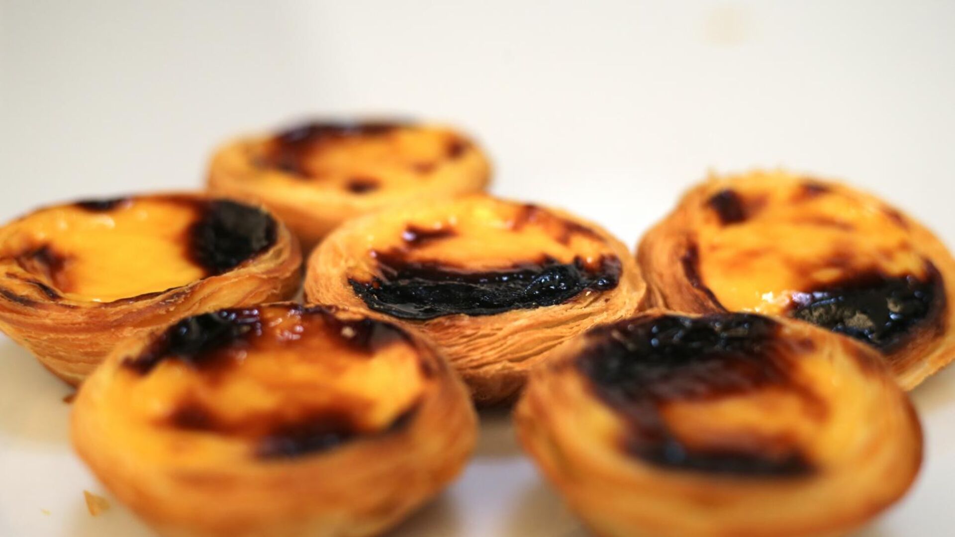Covid19 Restaurante português nos EUA adaptase com envio de pastéis de nata congelados