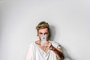 'Timão de Atenas' é o Shakespeare de hoje