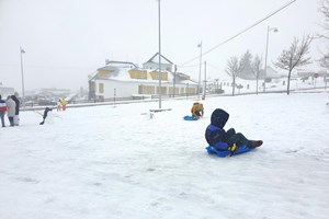 Mau tempo: Reabertas estradas na serra da Estrela