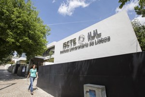 Tese de mestrado sobre fraude na Caixa abre guerra no ISCTE