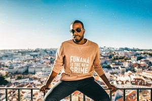 Dino D'Santiago foi o mais premiado na primeira edição dos Play
