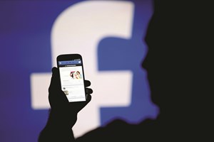Influencers que espalham desinformação deviam ser 'responsabilizados' por lei