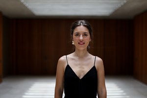 ANNA SETTON apresenta seu primeiro álbum na Europa