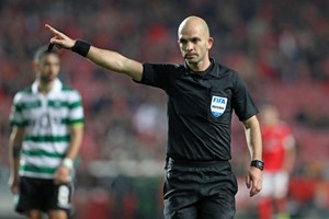 Árbitro francês no Paços de Ferreira-Sporting de Braga, Luís Godinho em França