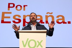 Num mar de indecisos, o Vox agita as eleições espanholas