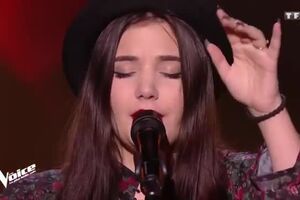 Dulce Ponte - Lagrima   Chloé  The Voice 2019  Blind Audition.mp4