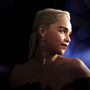Emilia Clarke, a Mãe dos Dragões, em entrevista exclusiva
