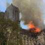 As imagens em direto do fogo em Notre Dame, Paris