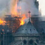 Autoridades abrem inquérito ao incêndio na Catedral de Notre-Dame