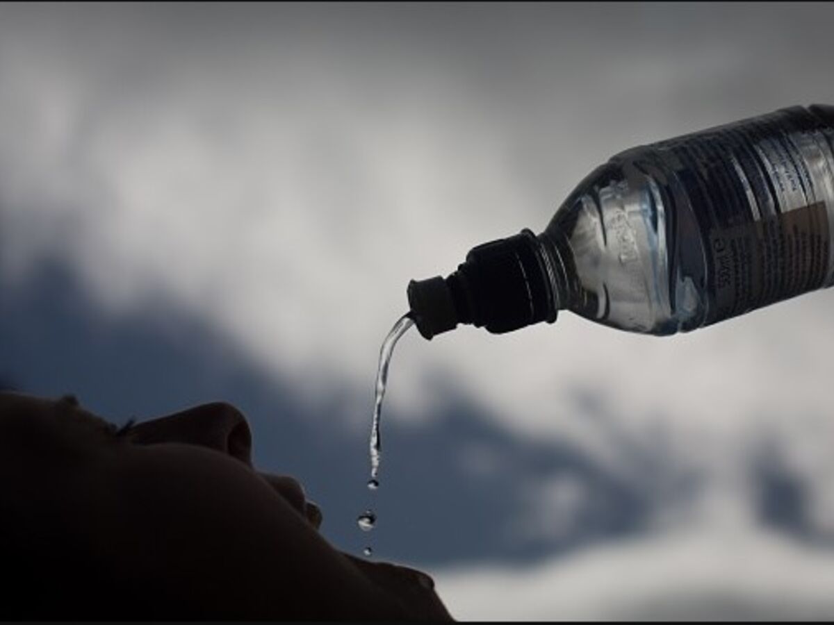 Quando é que beber água se torna perigoso?