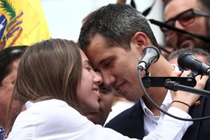 Fabiana Rosales: a jornalista de 26 anos que é primeira-dama de Guaidó 