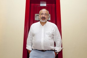 Moita Flores acusado de corrupção e branqueamento por obra quando foi autarca em Santarém
