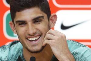 Euro 2020: Guedes em 'perfeita forma' para 'complicar vida' a Fernando Santos