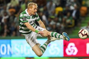 Mathieu ausente do treino do Sporting e em dúvida para Braga