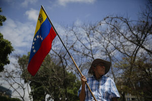 EUA estão a vigiar 18 petroleiros na costa da Venezuela