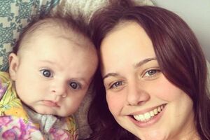 Bebé quase morre de meningite durante férias de sonho na Tailândia