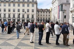 Longas filas para votar antecipadamente - europeias 