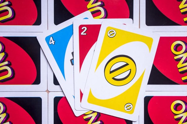 Criadores do jogo UNO esclarecem: cartas +2 e +4 não se podem
