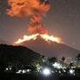Vulcão entra em erupção em Bali e obriga ao cancelamento de voos