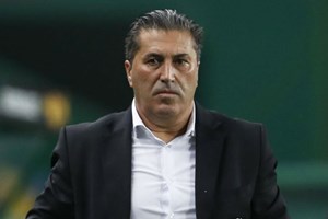Peseiro: 'Tenho razões de queixas do Sporting pela forma como fui tratado por duas vezes'