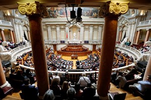 Alertas sobre Código de Conduta chegam por email aos deputados