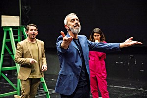 Celebrar a história do teatro português com muitas dúvidas