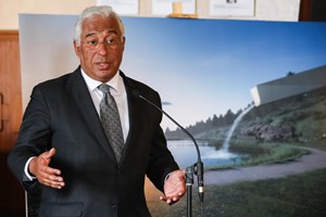 António Costa diz que as causas profundas dos incêndios nunca serão resolvidas pelo combate