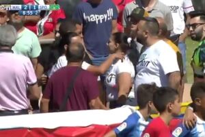 CofinaEditor_2019-06-17_11_07_16NiosdelMlagaCFparanunpartidoyrecriminanasuspadrespordiscutirenlagradaM.mp4