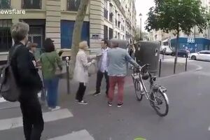 y2mate.com - paris_driver_in_road_rage_attack_on_blind_pedestrian_S0SktRjg5T4_360p.mp4