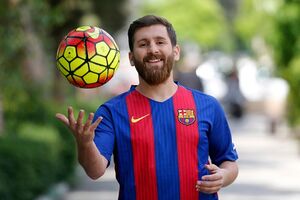 Lionel Messi, Reza Parastesh, jogador,semelhanças, engano, polícia, sósia, esquadra