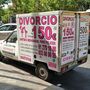 Advogados espanhóis publicitam divórcios económicos em carrinhas