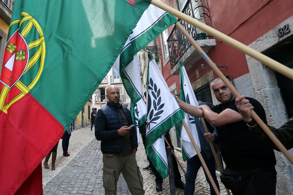 Mário Machado lidera o grupo 1143