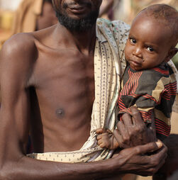 Uma em cada dez crianças no mundo vai precisar de ajuda em 2026