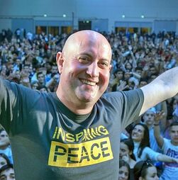 Padre Guilherme entrou na lista dos 100 melhores DJs do mundo da revista DJ Mag