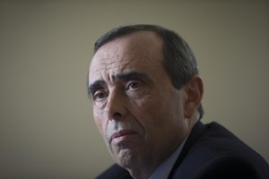 Eurodeputado do PSD entre os nove acusados de prevaricação em PPP