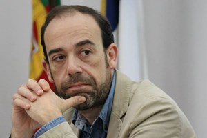 Parlamento manifesta pesar pela morte de eurodeputado André Bradford