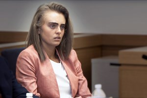 'As pessoas diziam-me que ela devia matar-se por ter levado o namorado ao suicídio'