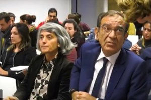 Centenas de artistas pedem demissão da ministra da Cultura