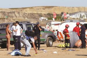 Sofia e José Lima foram atingidos mortalmente pela avioneta na praia de S. João da Caparica