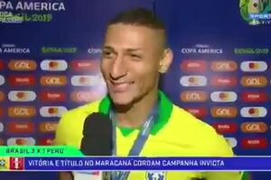 BLu-Tc7HrAgRNpeC.mp4