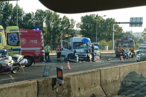 Colisão junto a Queluz corta circulação no IC19 nos dois sentidos